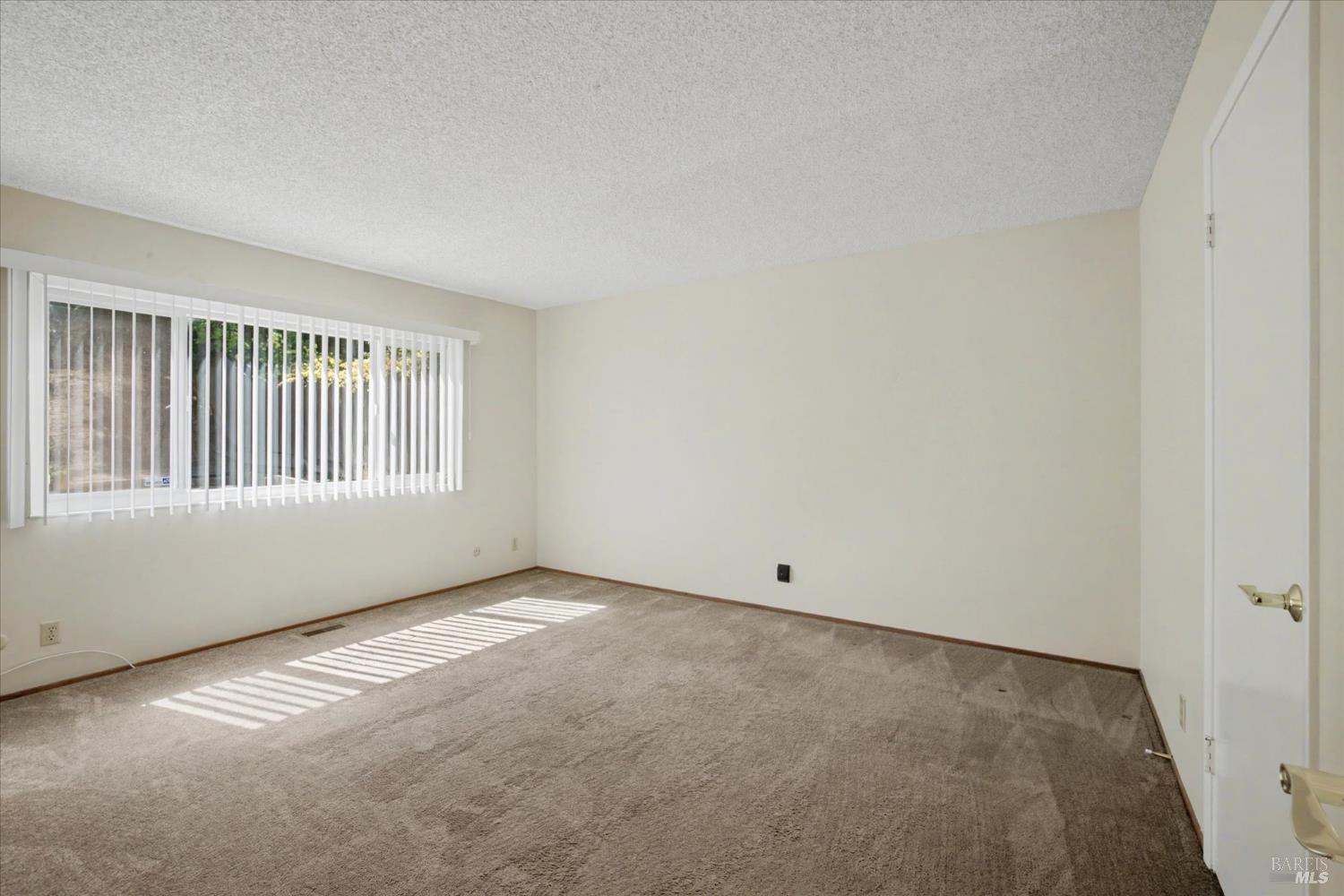 Detail Gallery Image 26 of 68 For 416 Monti Cir, Pleasant Hill,  CA 94523 - 4 Beds | 2 Baths