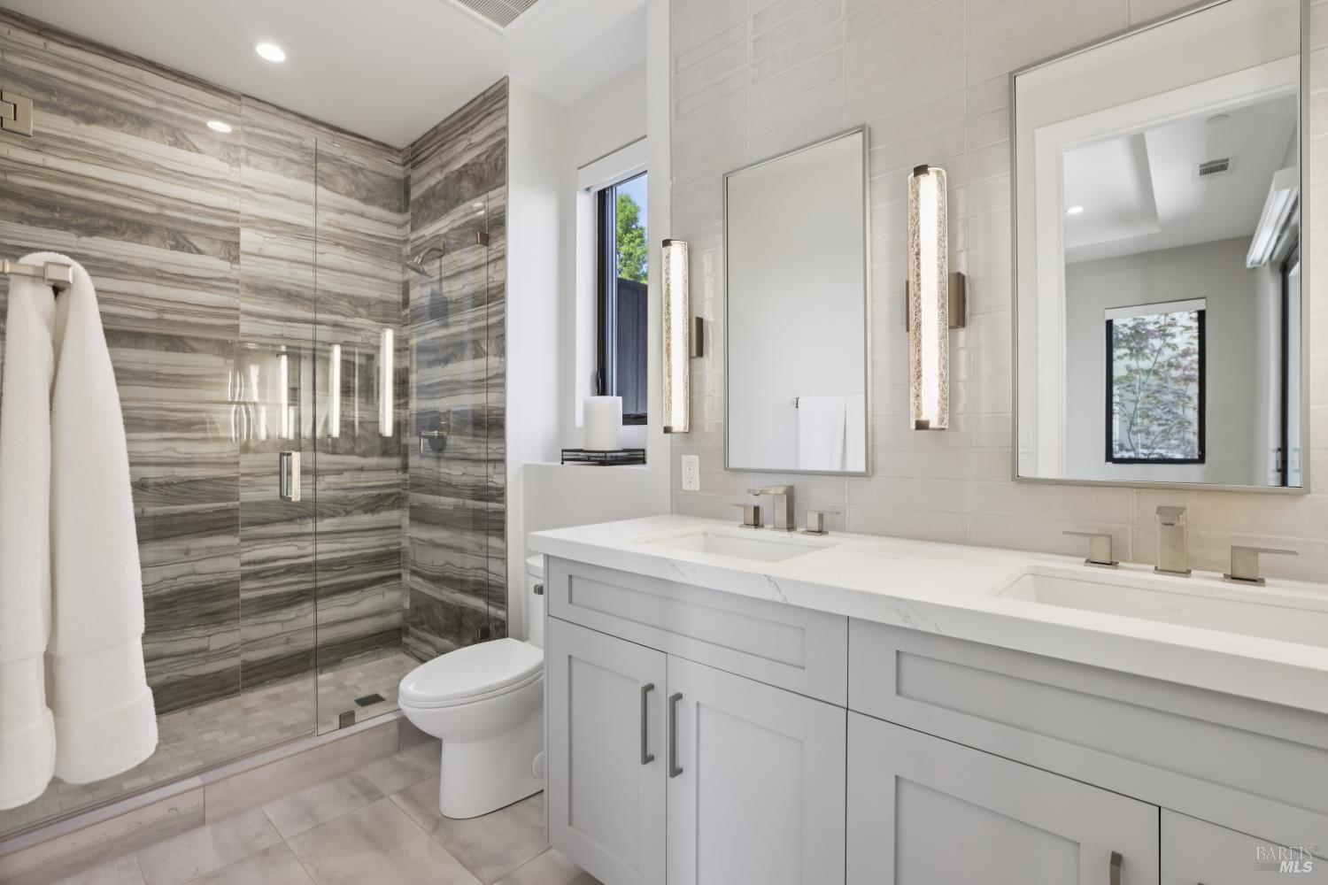 Detail Gallery Image 56 of 80 For 3758 Skyfarm Dr, Santa Rosa,  CA 95403 - 4 Beds | 3/2 Baths