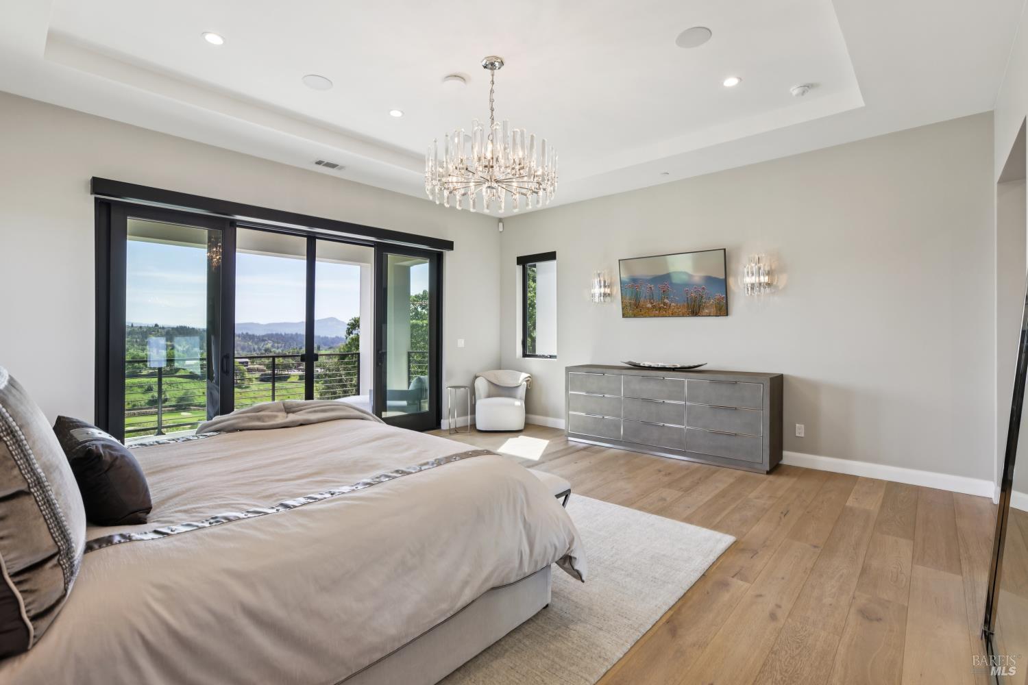 Detail Gallery Image 33 of 80 For 3758 Skyfarm Dr, Santa Rosa,  CA 95403 - 4 Beds | 3/2 Baths