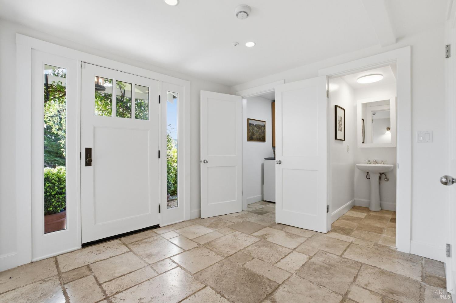 Detail Gallery Image 59 of 75 For 32 Edgewood Ave, Mill Valley,  CA 94941 - 4 Beds | 3 Baths