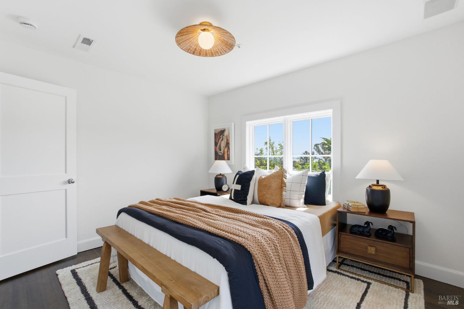 Detail Gallery Image 50 of 75 For 32 Edgewood Ave, Mill Valley,  CA 94941 - 4 Beds | 3 Baths