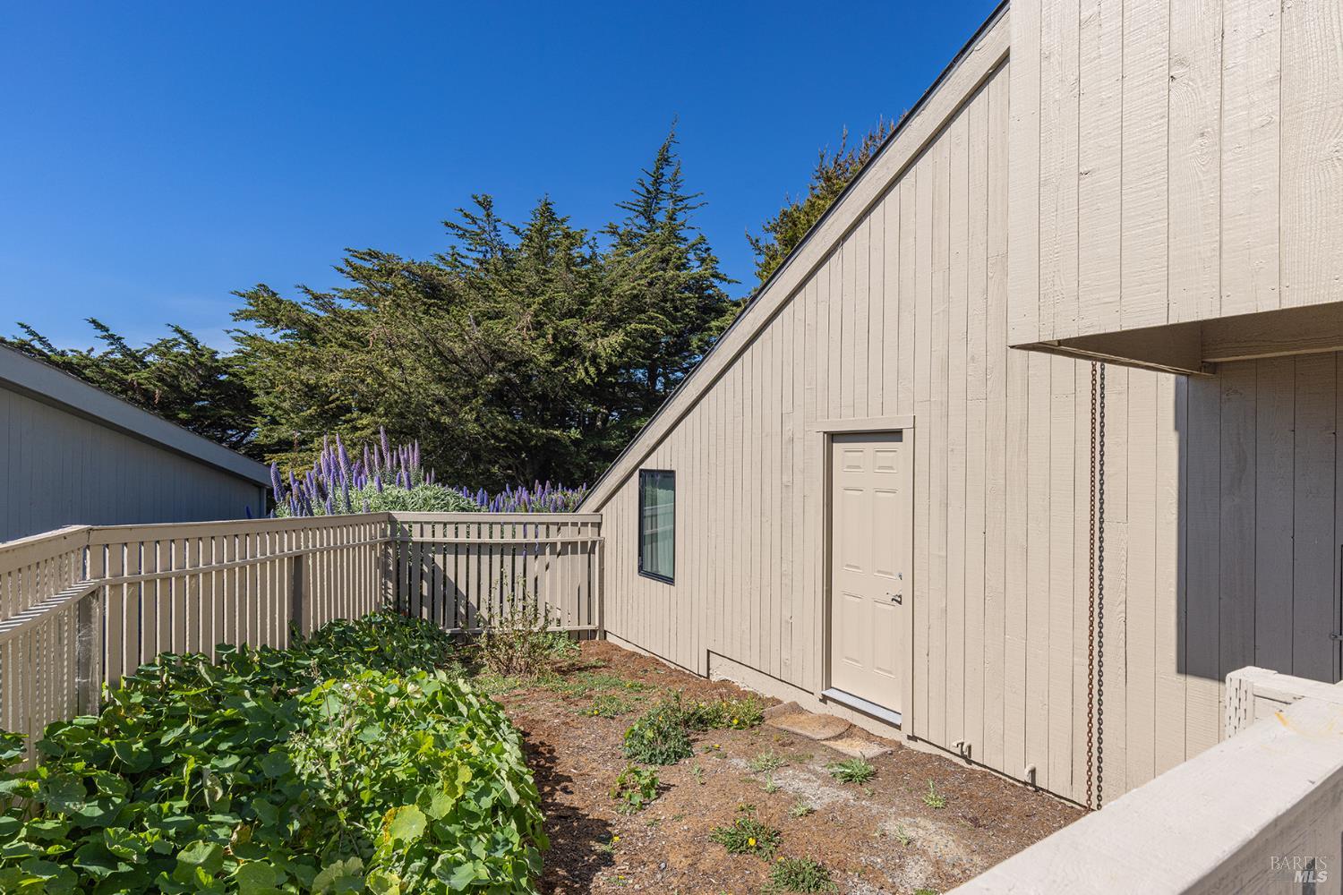 Detail Gallery Image 44 of 54 For 19909 Heron Dr, Bodega Bay,  CA 94923 - 2 Beds | 2/1 Baths