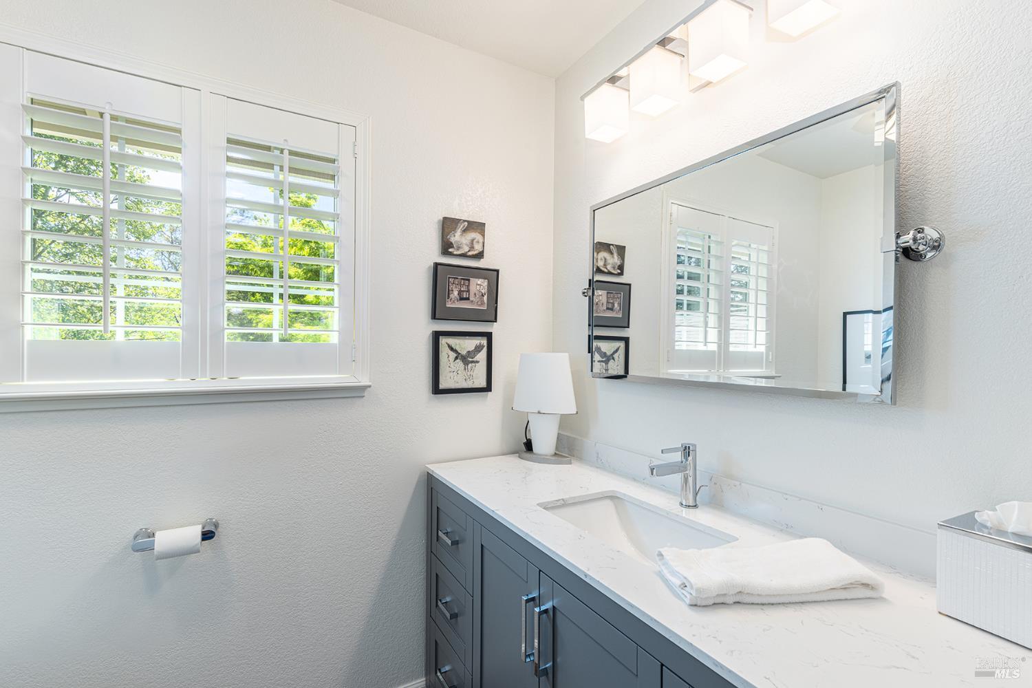 Detail Gallery Image 18 of 26 For 100 Valley Club Cir, Napa,  CA 94558 - 2 Beds | 2/1 Baths