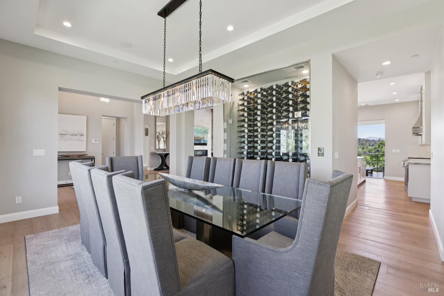 Detail Gallery Image 9 of 80 For 3758 Skyfarm Dr, Santa Rosa,  CA 95403 - 4 Beds | 3/2 Baths