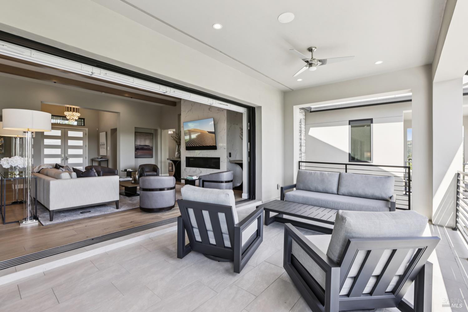 Detail Gallery Image 17 of 80 For 3758 Skyfarm Dr, Santa Rosa,  CA 95403 - 4 Beds | 3/2 Baths