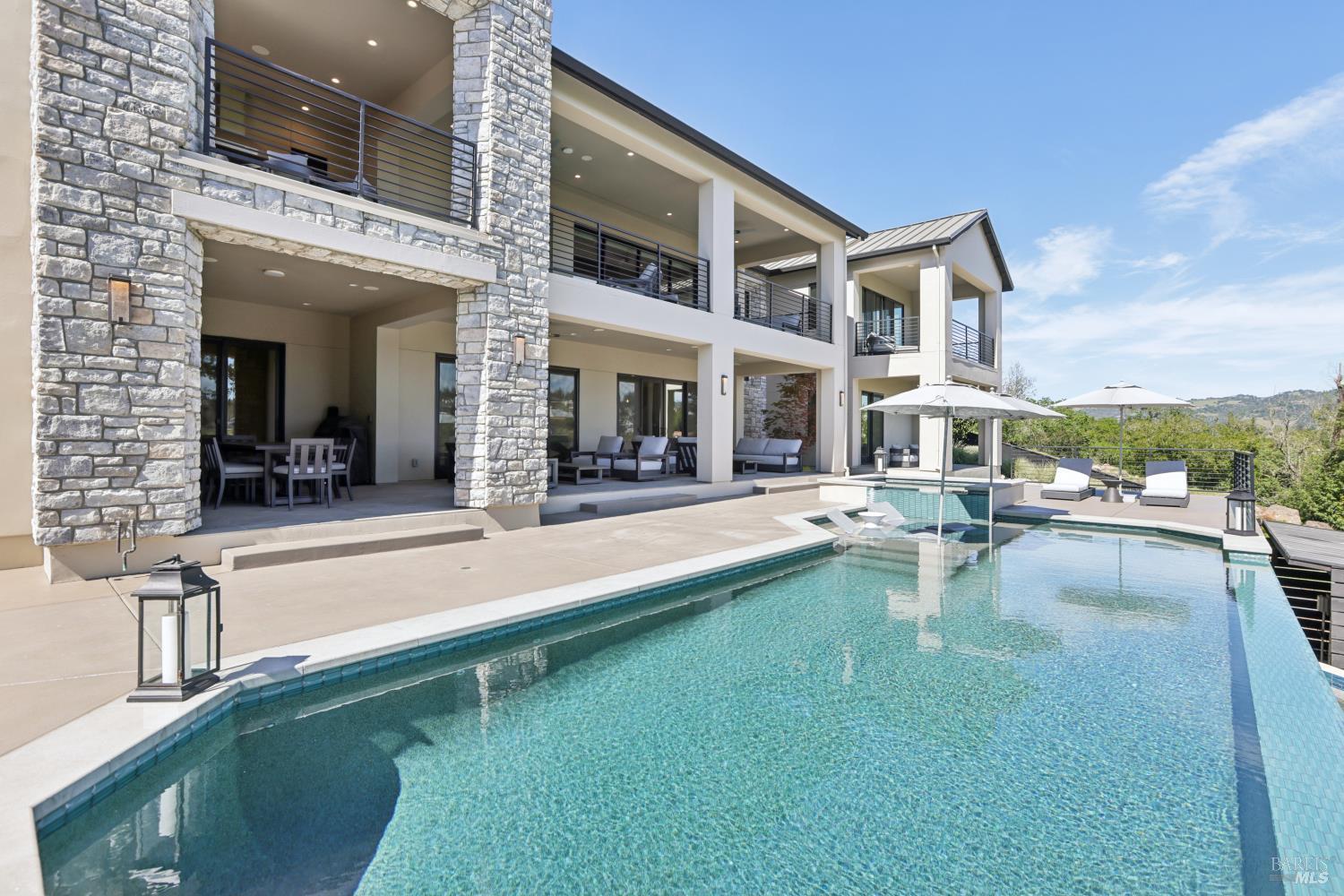 Detail Gallery Image 61 of 80 For 3758 Skyfarm Dr, Santa Rosa,  CA 95403 - 4 Beds | 3/2 Baths