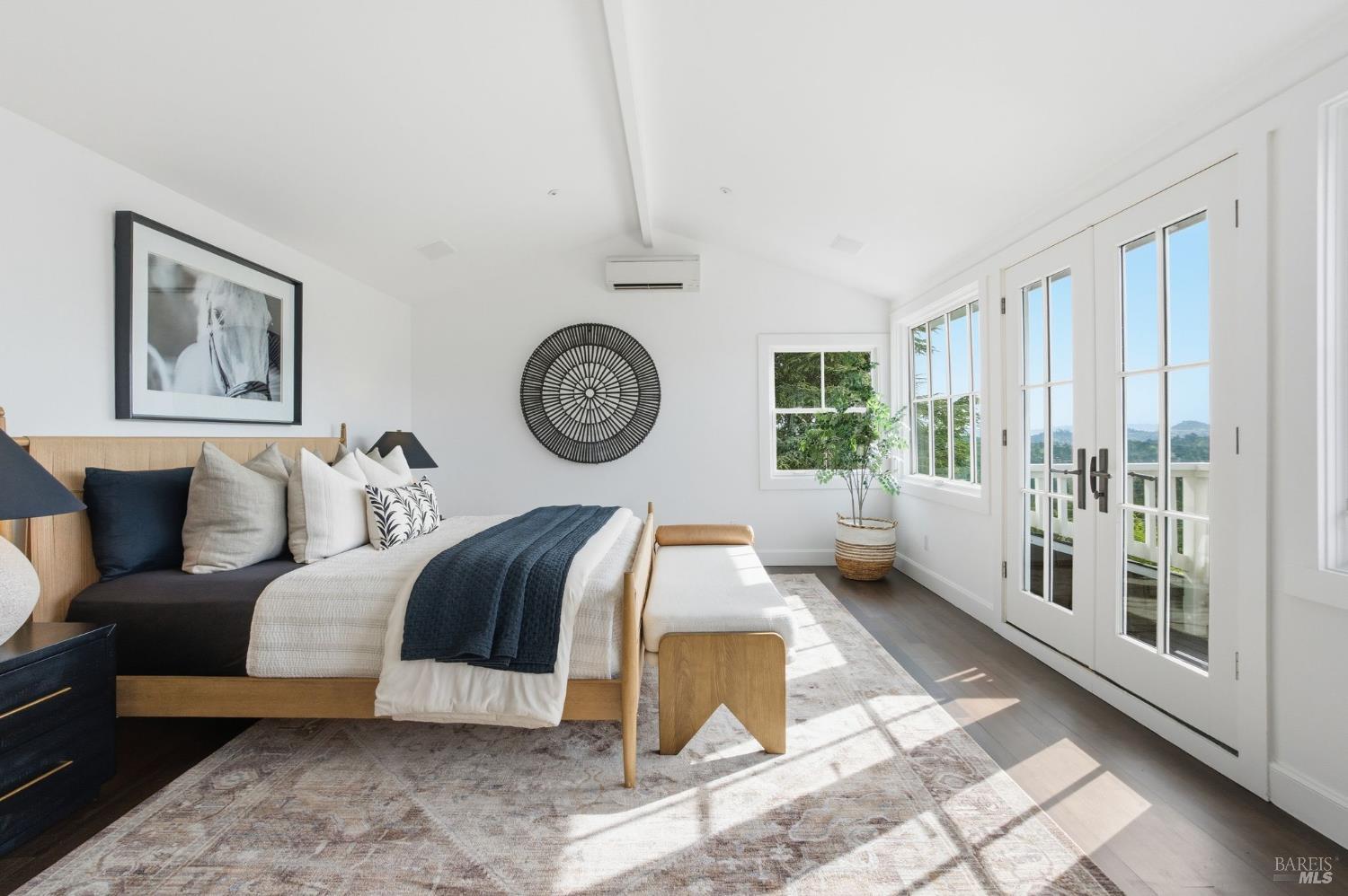 Detail Gallery Image 30 of 75 For 32 Edgewood Ave, Mill Valley,  CA 94941 - 4 Beds | 3 Baths