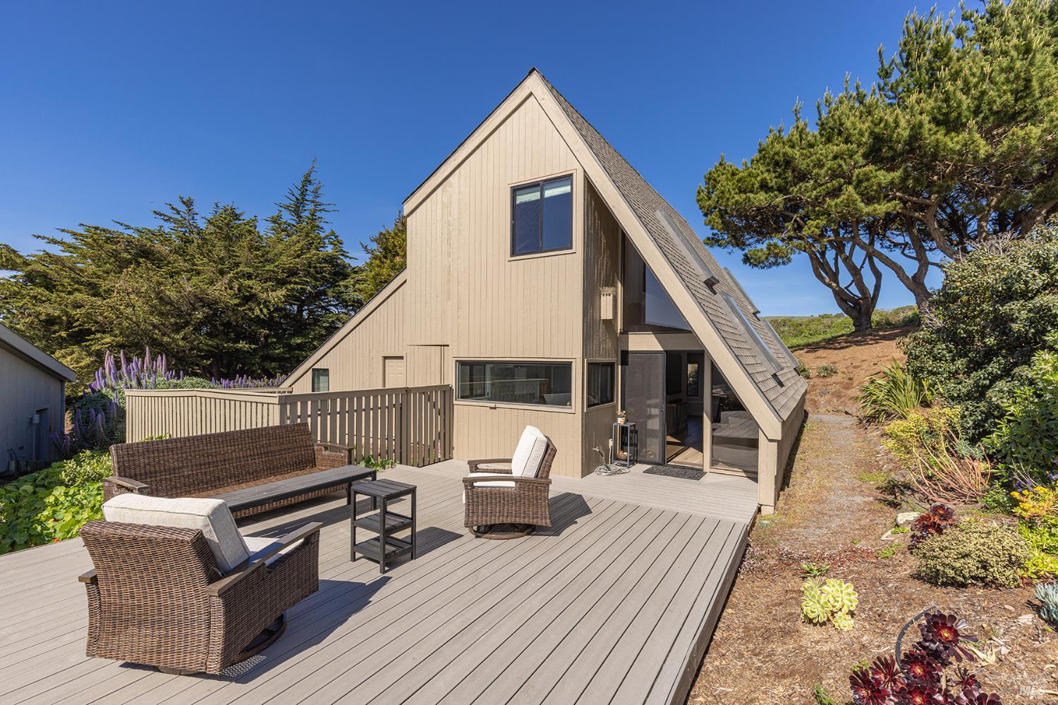Detail Gallery Image 12 of 54 For 19909 Heron Dr, Bodega Bay,  CA 94923 - 2 Beds | 2/1 Baths