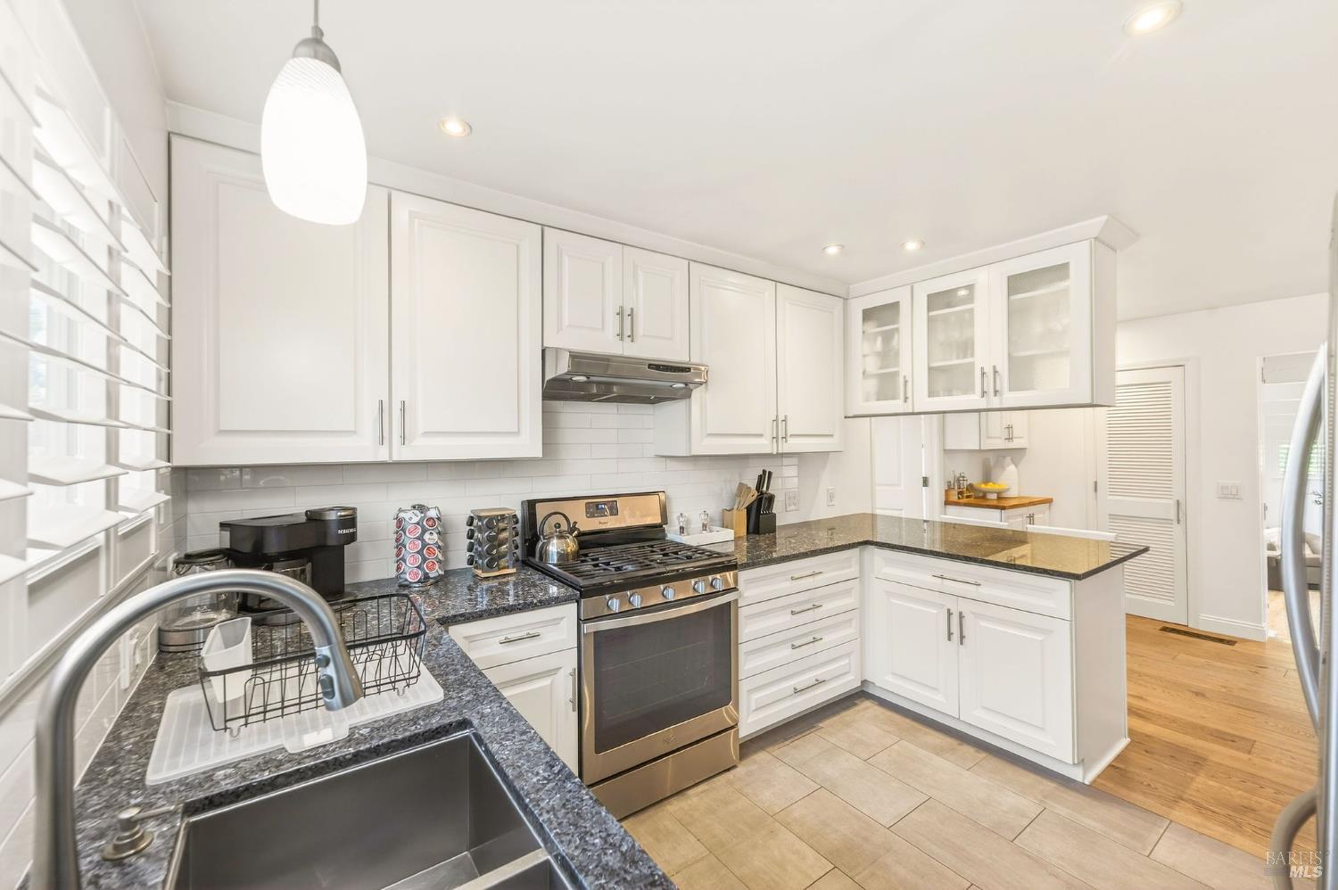 Detail Gallery Image 14 of 47 For 4460 Bennett Valley Rd, Santa Rosa,  CA 95404 - 3 Beds | 2 Baths