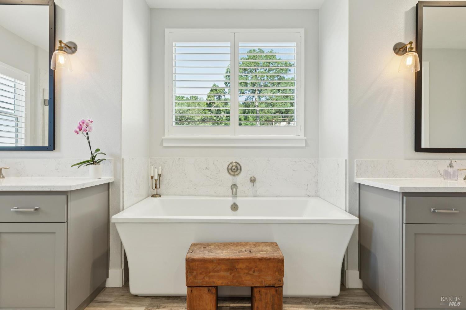 Detail Gallery Image 63 of 96 For 1162 Pennyroyal St, Napa,  CA 94559 - 5 Beds | 3/1 Baths