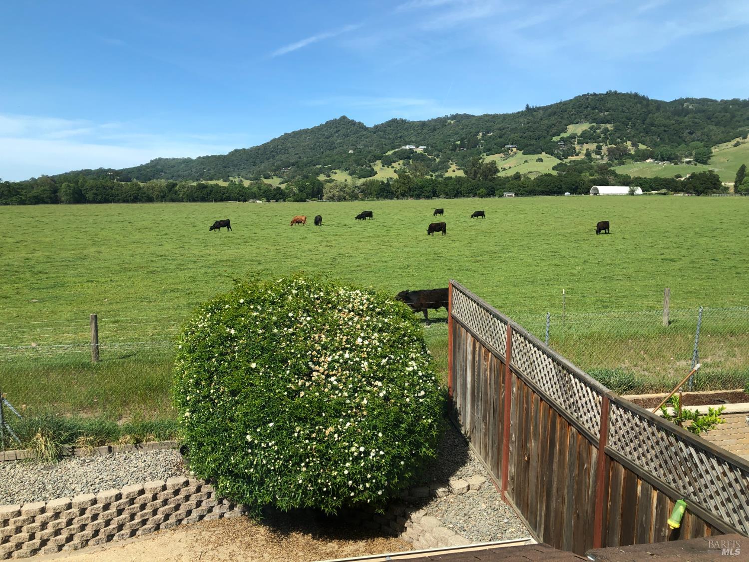 Detail Gallery Image 23 of 24 For 1508 Gladstone Way, Rohnert Park,  CA 94928 - 4 Beds | 2 Baths