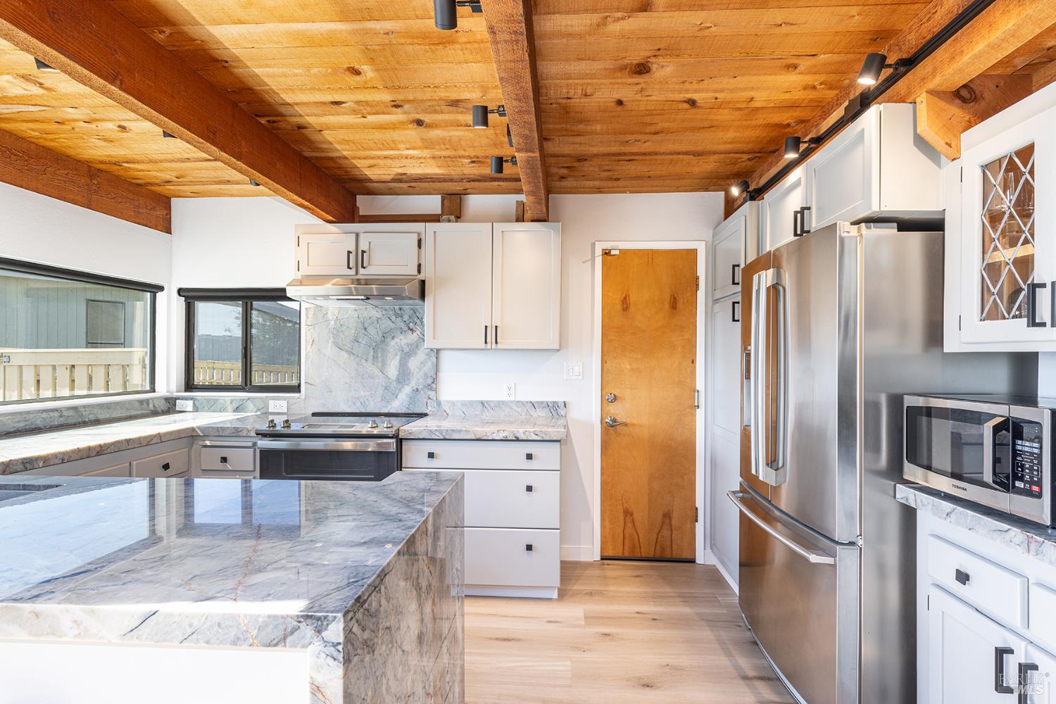 Detail Gallery Image 24 of 54 For 19909 Heron Dr, Bodega Bay,  CA 94923 - 2 Beds | 2/1 Baths