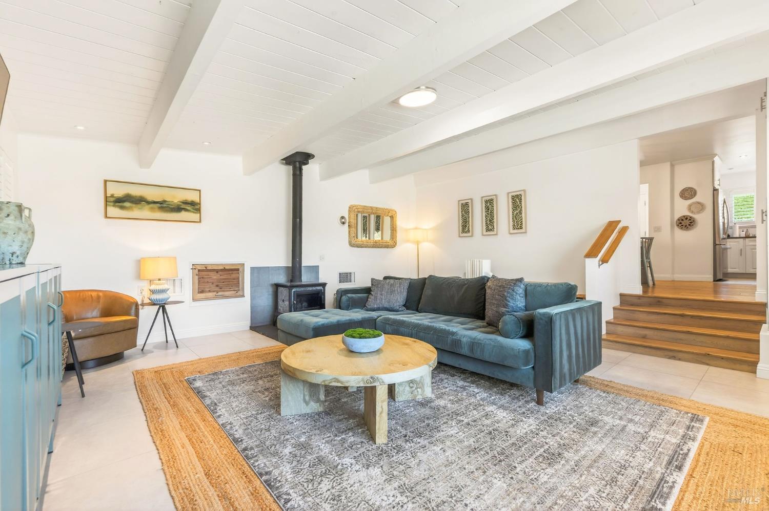 Detail Gallery Image 8 of 47 For 4460 Bennett Valley Rd, Santa Rosa,  CA 95404 - 3 Beds | 2 Baths