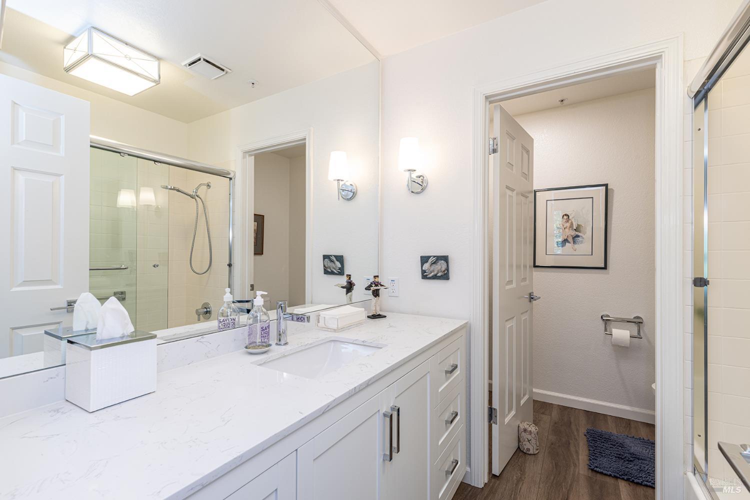 Detail Gallery Image 16 of 26 For 100 Valley Club Cir, Napa,  CA 94558 - 2 Beds | 2/1 Baths