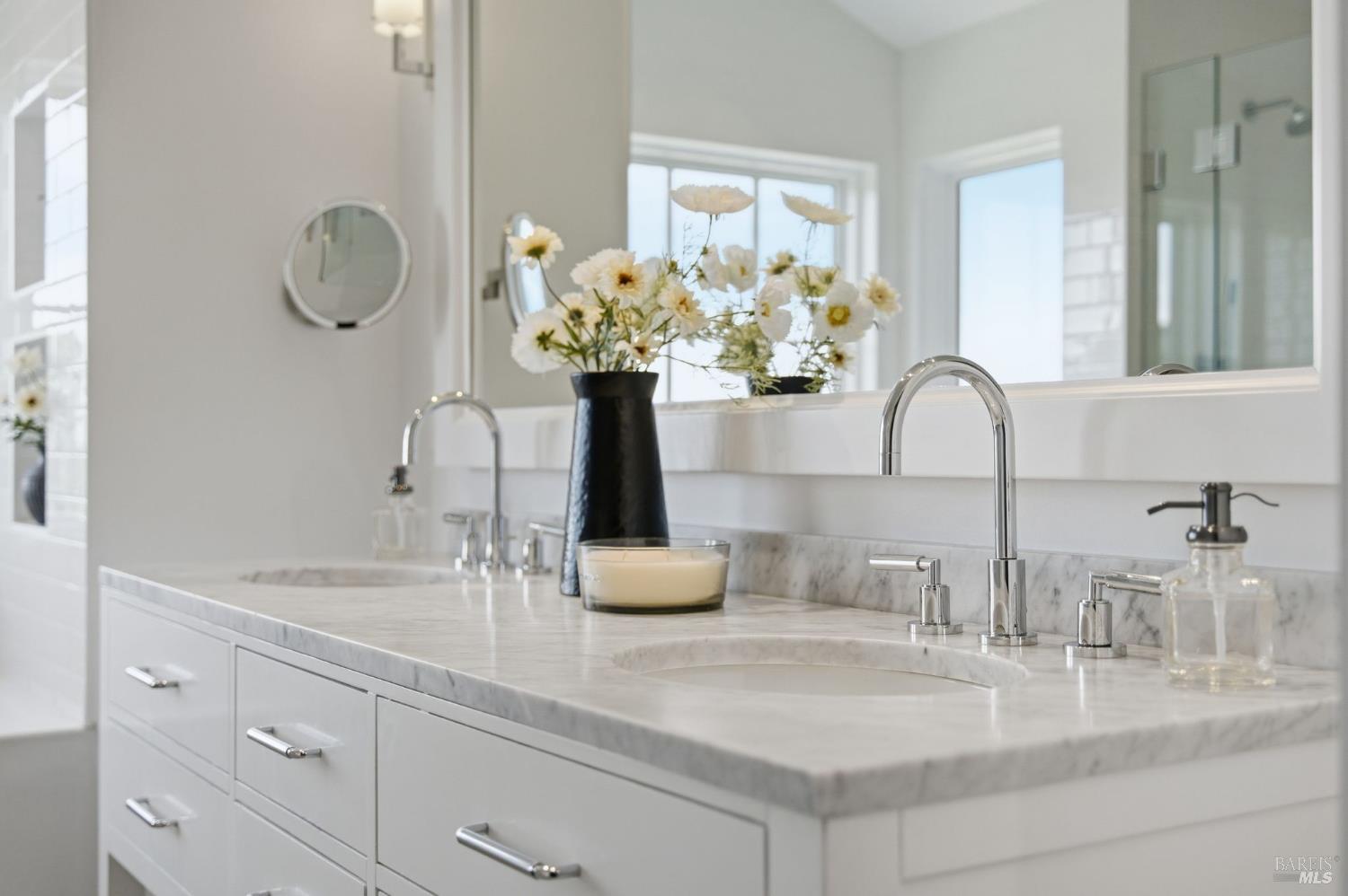 Detail Gallery Image 47 of 75 For 32 Edgewood Ave, Mill Valley,  CA 94941 - 4 Beds | 3 Baths