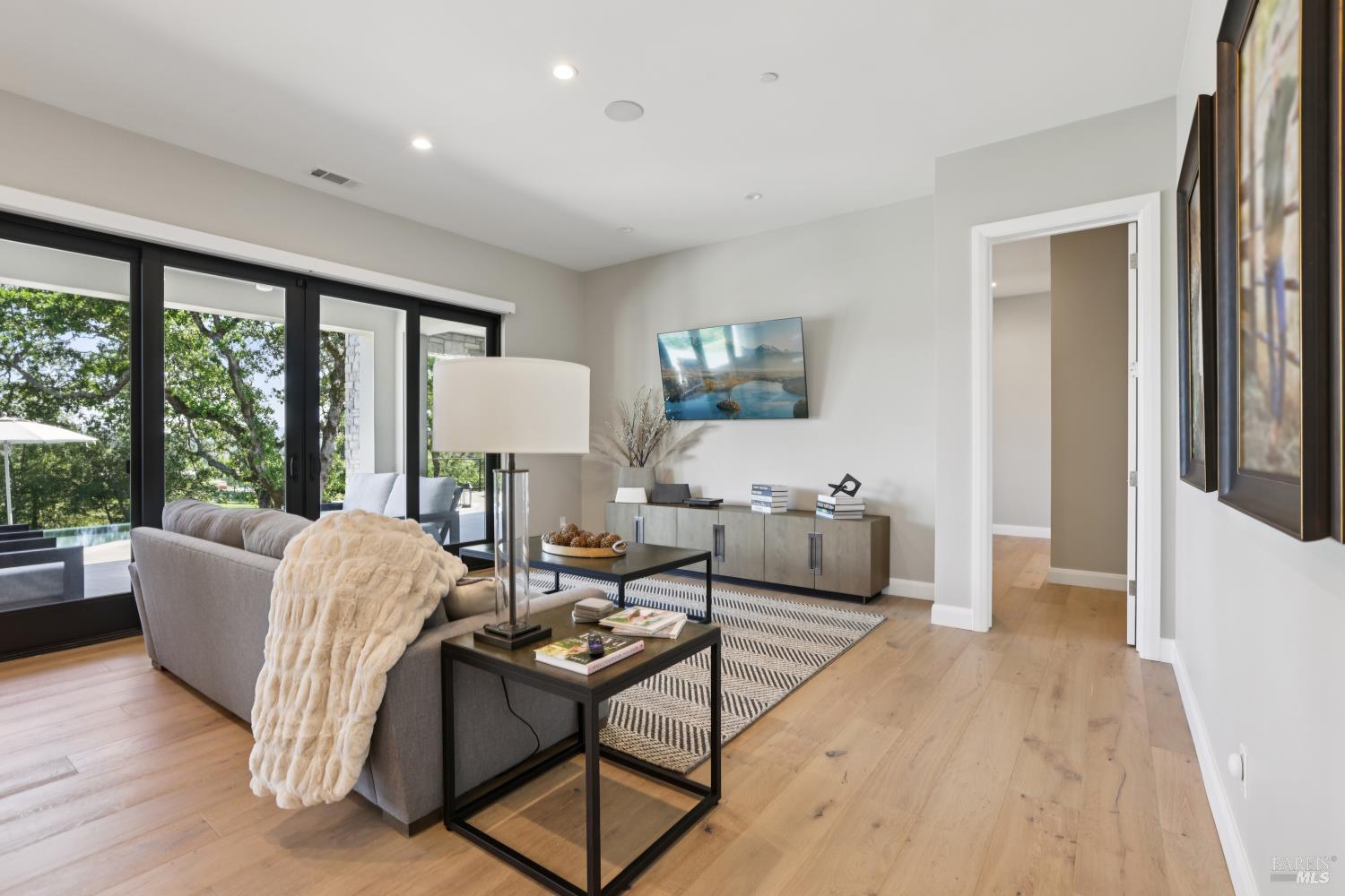 Detail Gallery Image 50 of 80 For 3758 Skyfarm Dr, Santa Rosa,  CA 95403 - 4 Beds | 3/2 Baths