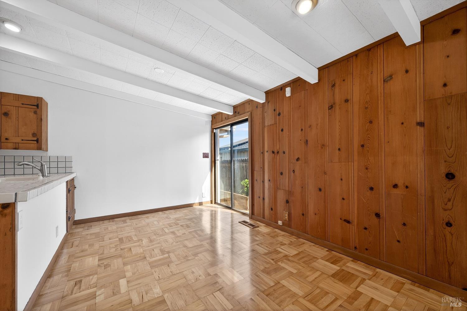 Detail Gallery Image 15 of 48 For 333 Bergwall Way, Vallejo,  CA 94591 - 3 Beds | 2 Baths