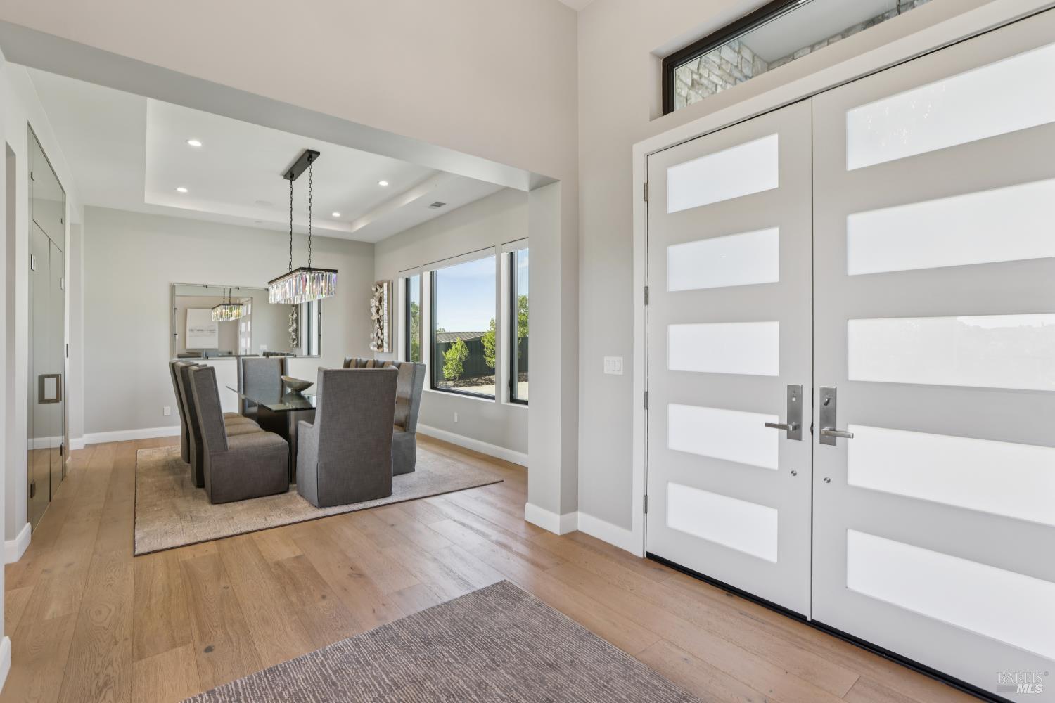 Detail Gallery Image 8 of 80 For 3758 Skyfarm Dr, Santa Rosa,  CA 95403 - 4 Beds | 3/2 Baths