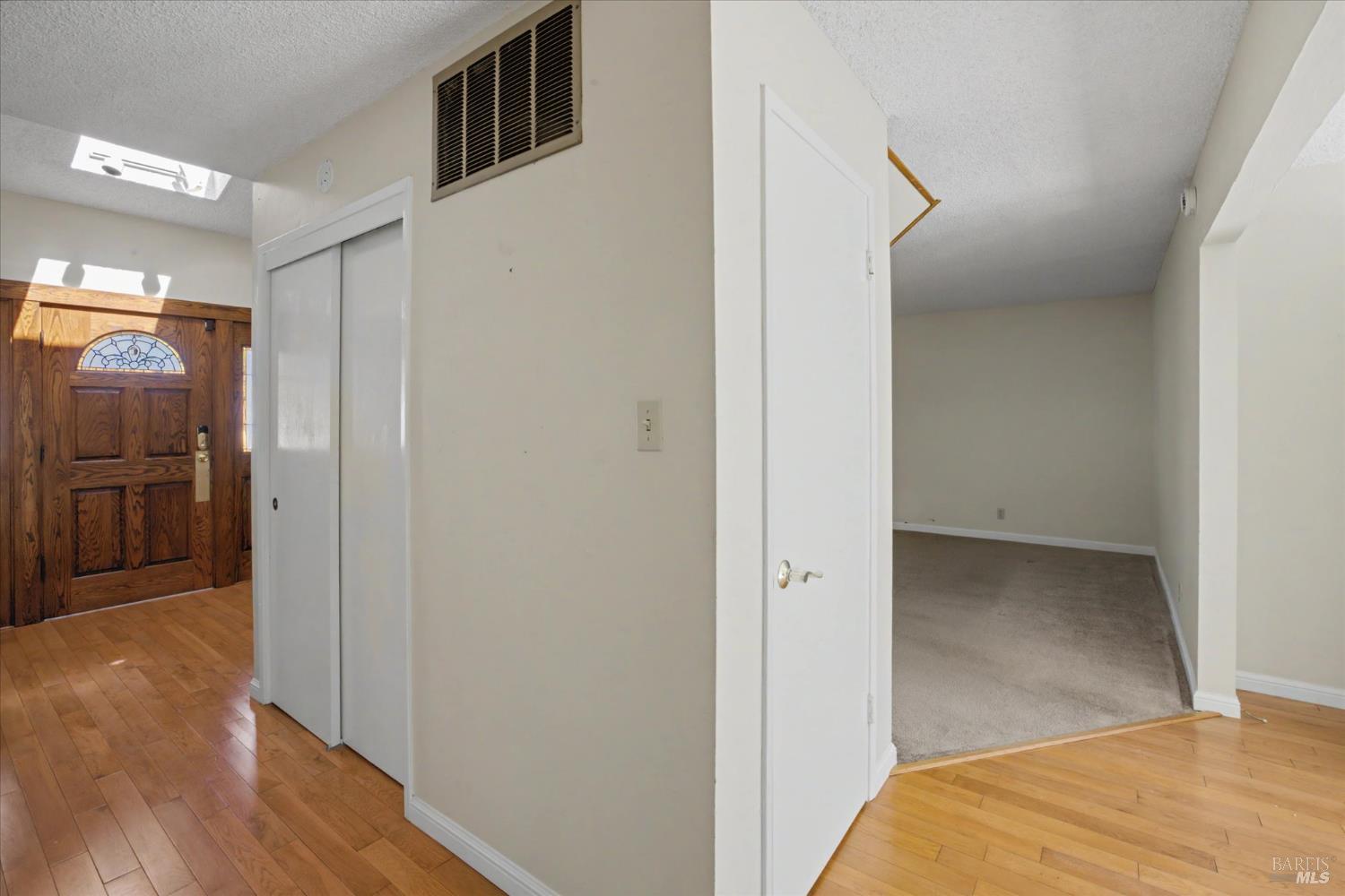 Detail Gallery Image 31 of 68 For 416 Monti Cir, Pleasant Hill,  CA 94523 - 4 Beds | 2 Baths