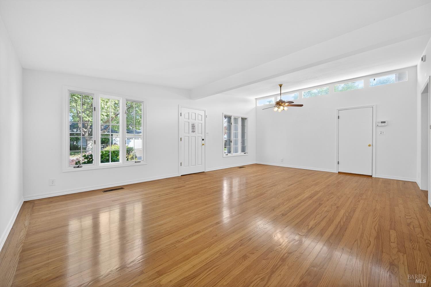 Detail Gallery Image 5 of 48 For 333 Bergwall Way, Vallejo,  CA 94591 - 3 Beds | 2 Baths