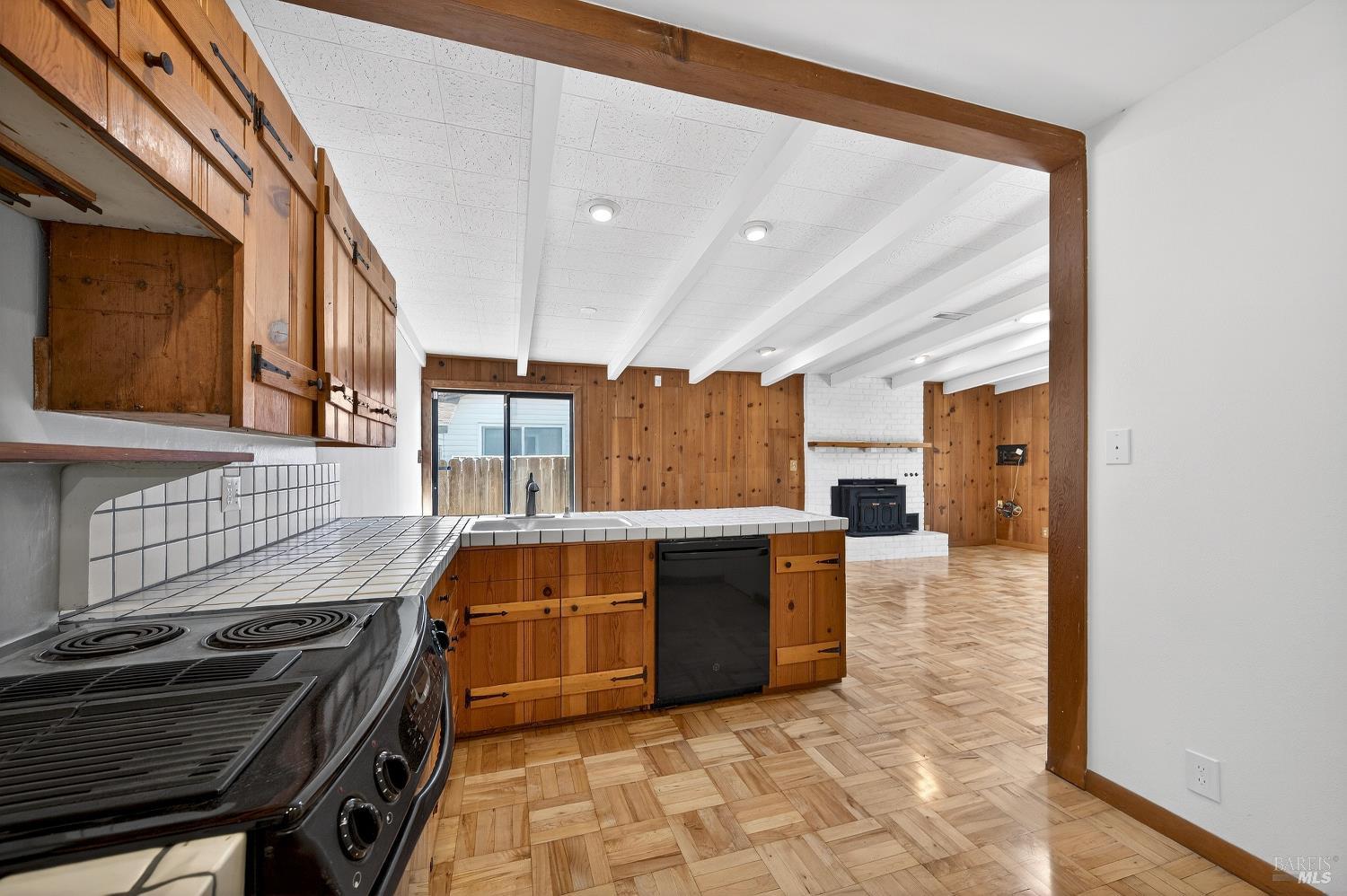 Detail Gallery Image 10 of 48 For 333 Bergwall Way, Vallejo,  CA 94591 - 3 Beds | 2 Baths