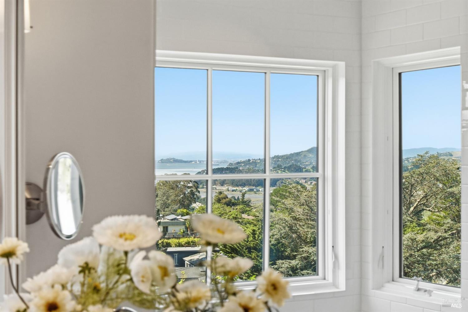 Detail Gallery Image 43 of 75 For 32 Edgewood Ave, Mill Valley,  CA 94941 - 4 Beds | 3 Baths