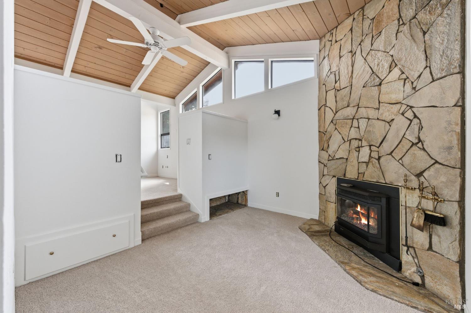 Detail Gallery Image 18 of 41 For 1517 Manzanita Ave, Santa Rosa,  CA 95404 - 4 Beds | 3 Baths