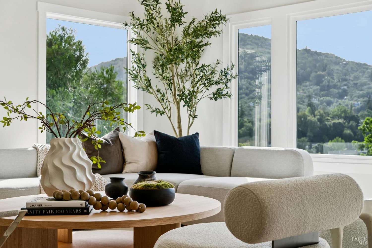 Detail Gallery Image 29 of 93 For 88 Lincoln Park Unkn, San Anselmo,  CA 94960 - 4 Beds | 4/1 Baths