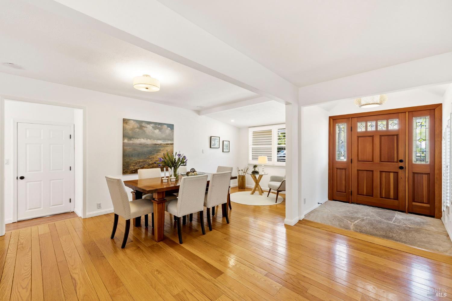 Detail Gallery Image 14 of 93 For 184 Cobblestone Dr, San Rafael,  CA 94903 - 4 Beds | 2 Baths