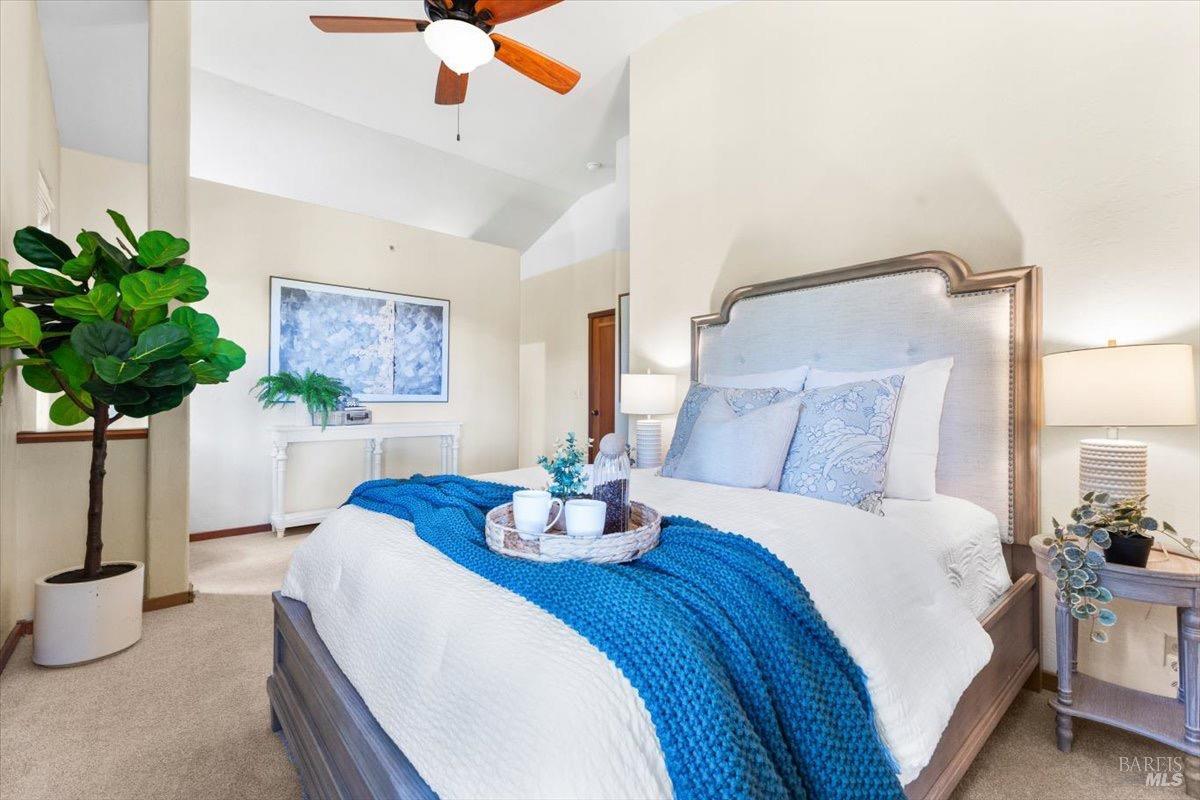 Detail Gallery Image 22 of 72 For 12076 Cloud Ridge Rd, Healdsburg,  CA 95448 - 6 Beds | 4 Baths