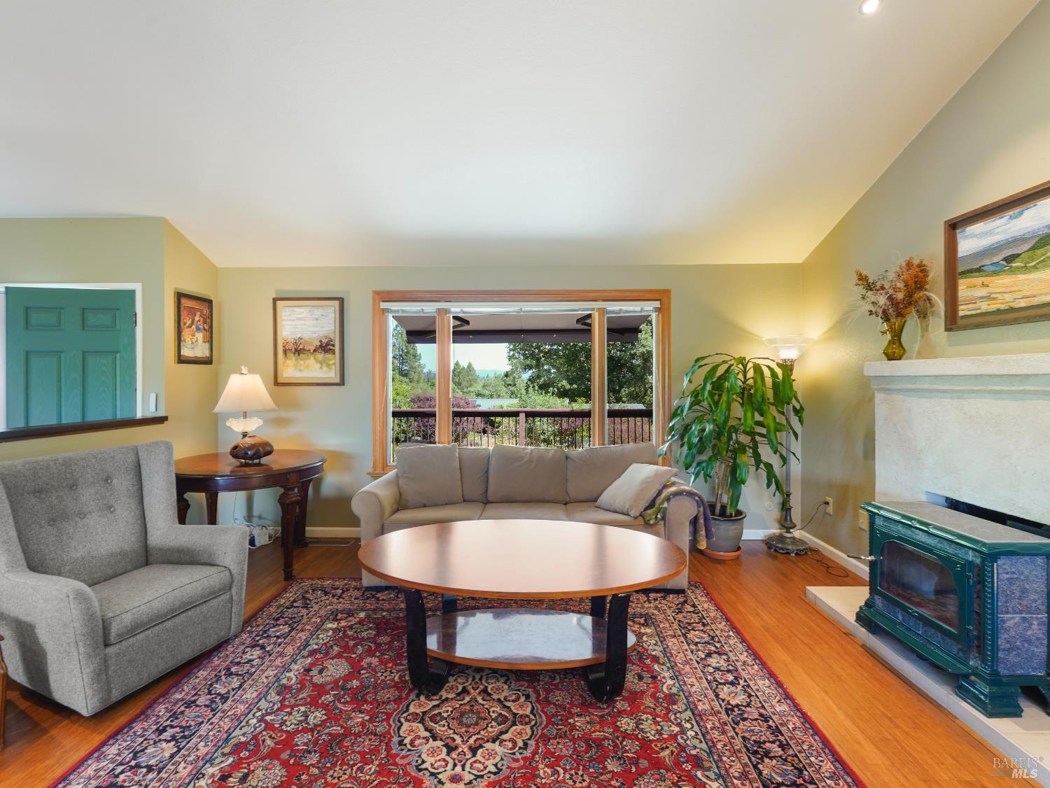 Detail Gallery Image 10 of 57 For 10463 Mill Station Rd, Sebastopol,  CA 95472 - 3 Beds | 2 Baths