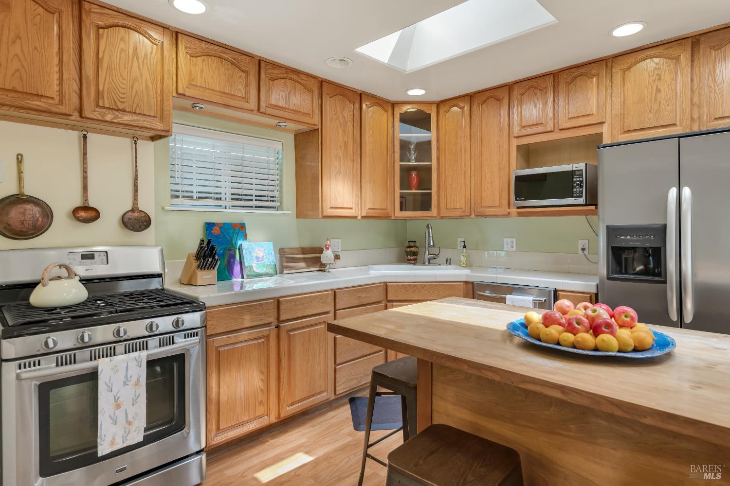 Detail Gallery Image 19 of 47 For 550 Thomson Ave, Sonoma,  CA 95476 - 2 Beds | 1 Baths