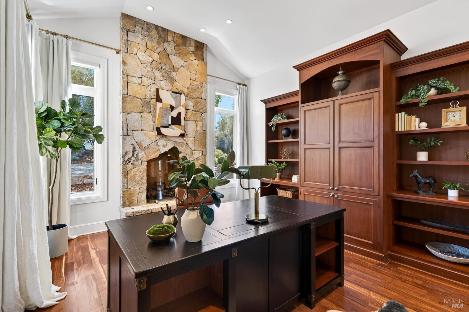 Detail Gallery Image 60 of 76 For 418 Saint Andrews Dr, Napa,  CA 94558 - 5 Beds | 4/2 Baths