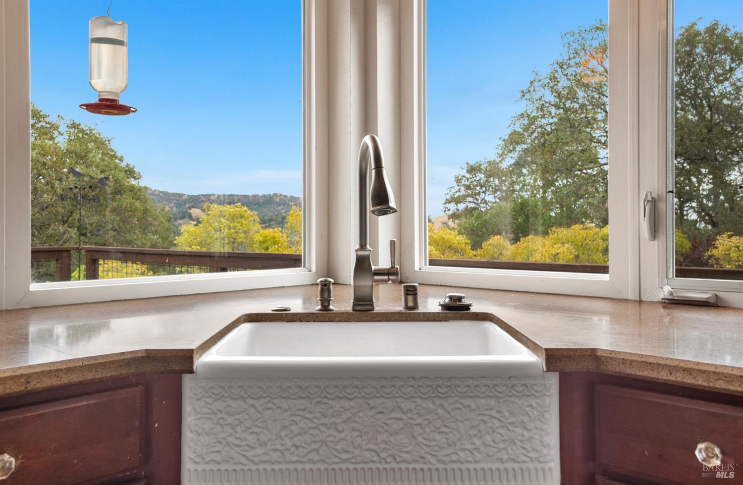 Detail Gallery Image 3 of 54 For 6 Blackwood Ct, Napa,  CA 94558 - 3 Beds | 2 Baths