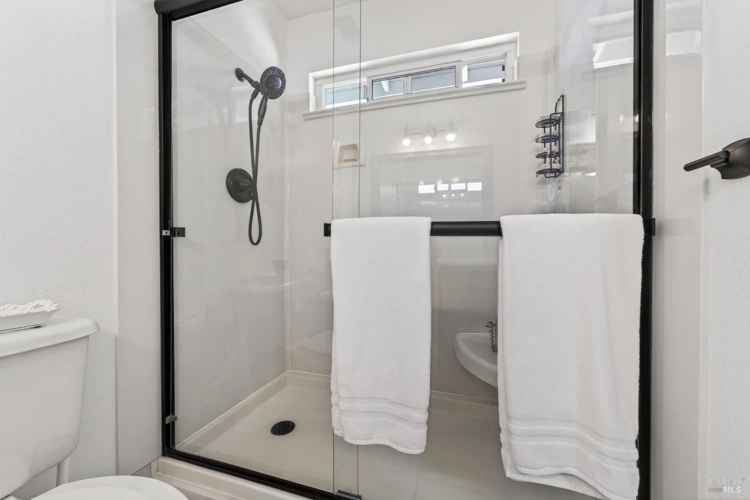 Detail Gallery Image 15 of 53 For 3406 Deerfield Ct, Napa,  CA 94558 - 4 Beds | 3 Baths