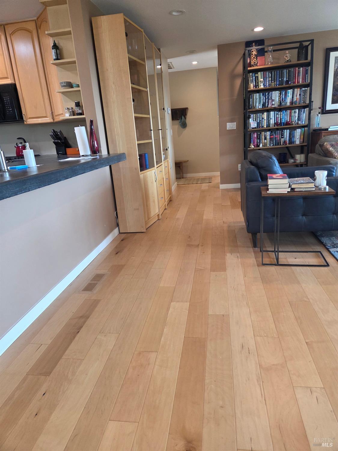 Detail Gallery Image 16 of 64 For 460 Bella Vista Dr, Angwin,  CA 94508 - 5 Beds | 3 Baths