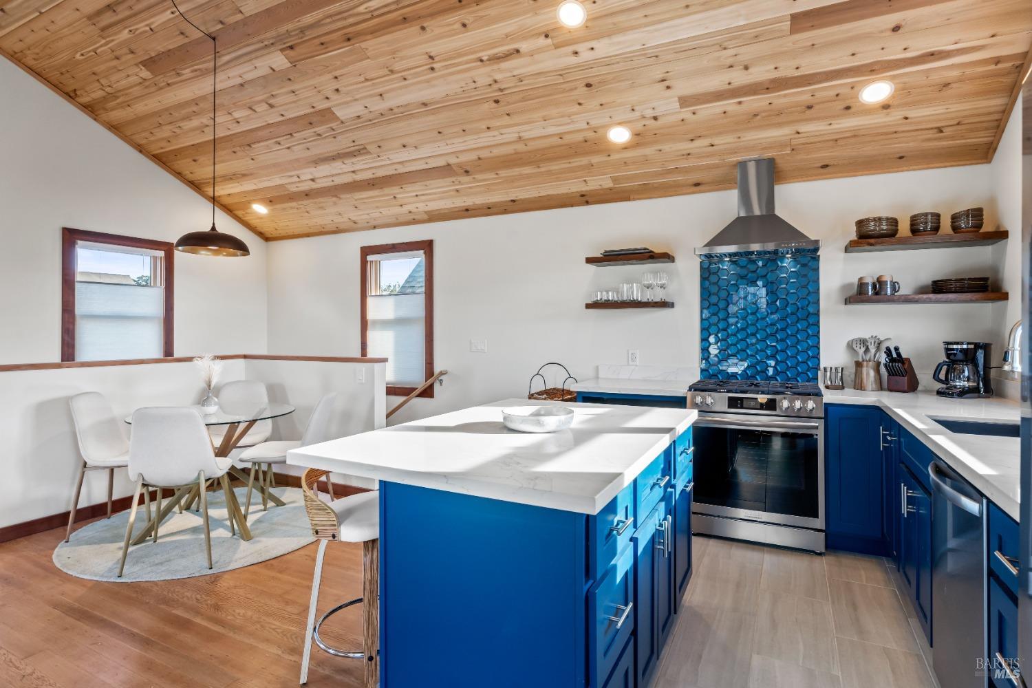 Detail Gallery Image 11 of 25 For 45070 Main St, Mendocino,  CA 95460 - 1 Beds | 1/1 Baths