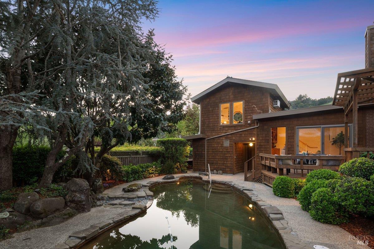 Detail Gallery Image 63 of 76 For 42 Underhill Rd, Mill Valley,  CA 94941 - 3 Beds | 2/1 Baths