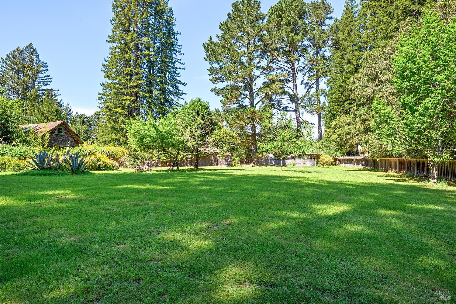 Detail Gallery Image 30 of 49 For 3580 Joy Rd, Occidental,  CA 95465 - 4 Beds | 2/2 Baths