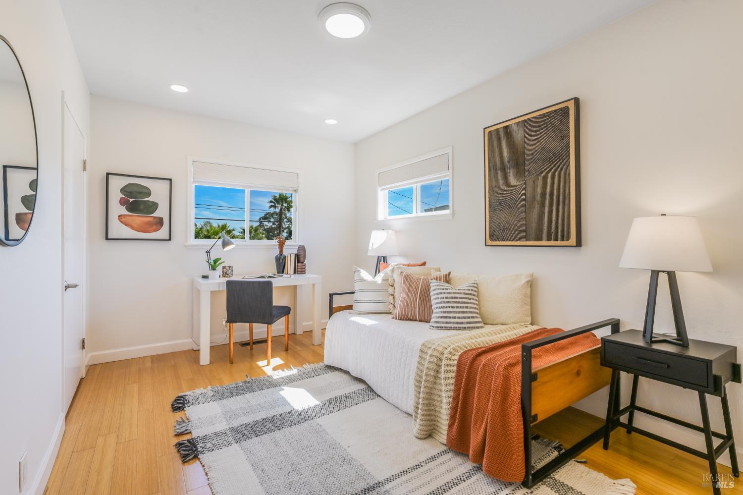 Detail Gallery Image 21 of 48 For 115 Myrtle Ave, San Rafael,  CA 94901 - 3 Beds | 2 Baths