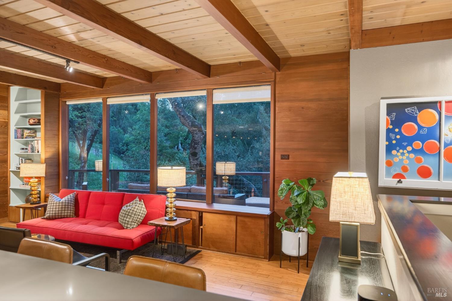 Detail Gallery Image 13 of 48 For 116 Hill Rd, Glen Ellen,  CA 95442 - 2 Beds | 2 Baths