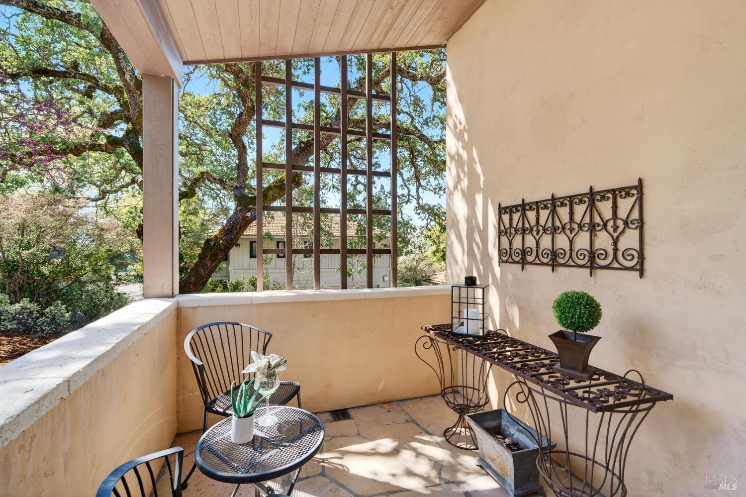 Detail Gallery Image 30 of 76 For 418 Saint Andrews Dr, Napa,  CA 94558 - 5 Beds | 4/2 Baths