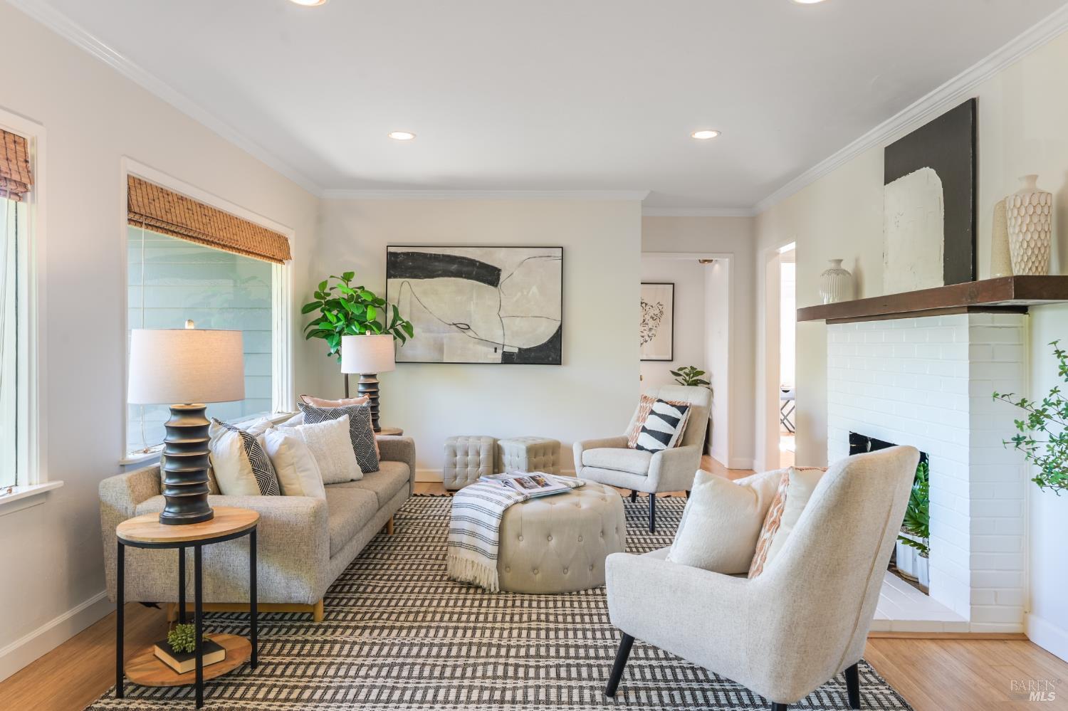 Detail Gallery Image 9 of 48 For 115 Myrtle Ave, San Rafael,  CA 94901 - 3 Beds | 2 Baths