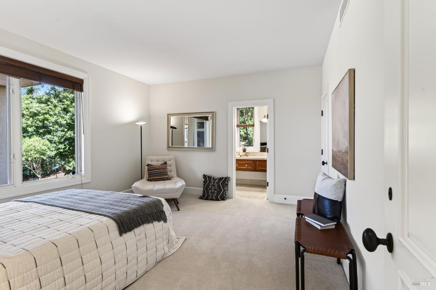 Detail Gallery Image 52 of 76 For 418 Saint Andrews Dr, Napa,  CA 94558 - 5 Beds | 4/2 Baths