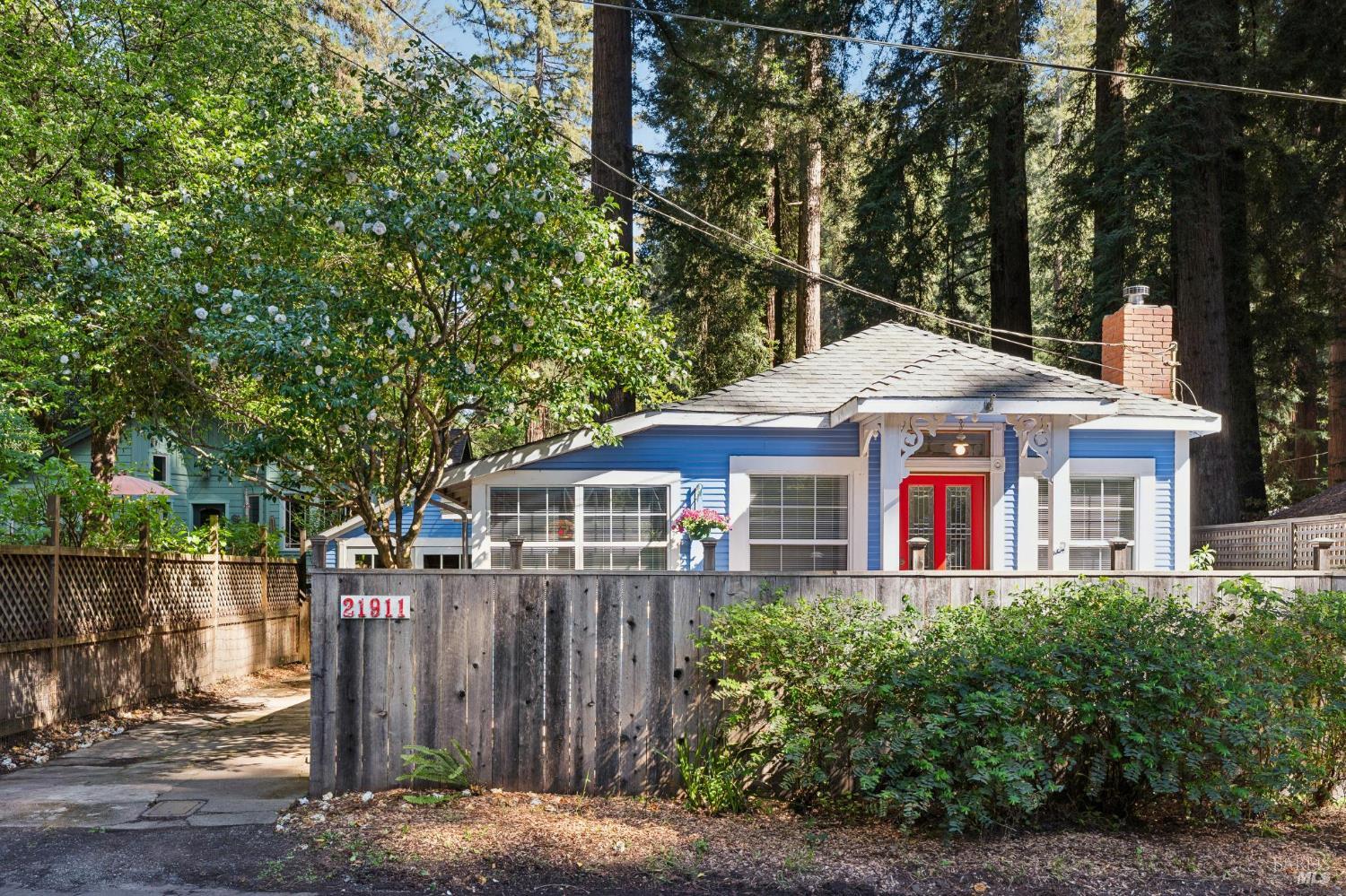 Detail Gallery Image 11 of 66 For 21911 Russian River Ave, Villa Grande,  CA 95486 - 1 Beds | 1 Baths