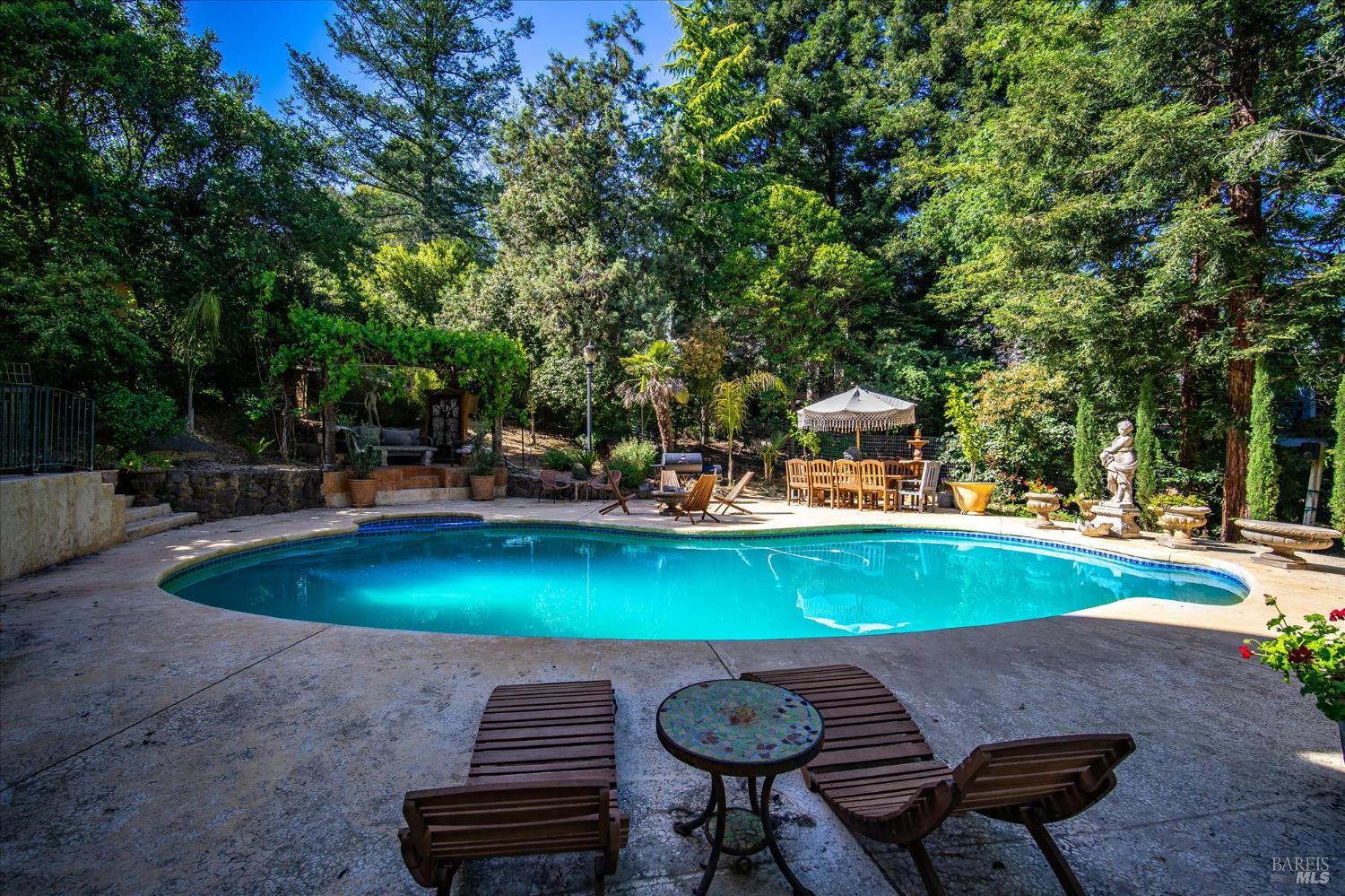 Detail Gallery Image 5 of 44 For 1412 Quail Ct, Santa Rosa,  CA 95404 - 4 Beds | 3 Baths