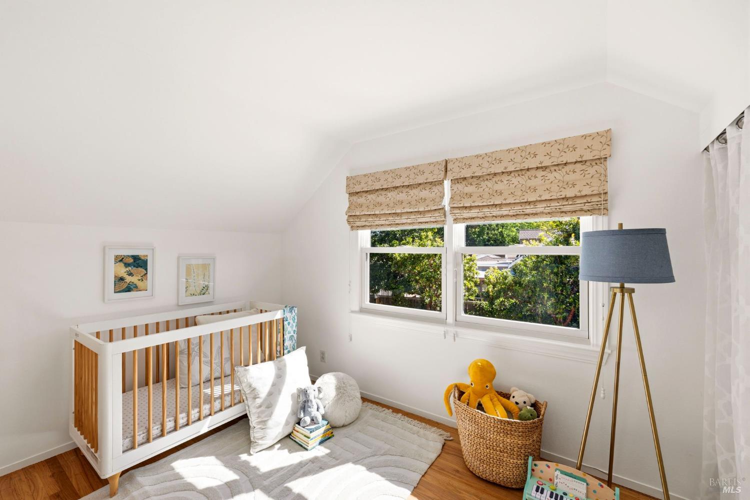 Detail Gallery Image 53 of 93 For 184 Cobblestone Dr, San Rafael,  CA 94903 - 4 Beds | 2 Baths