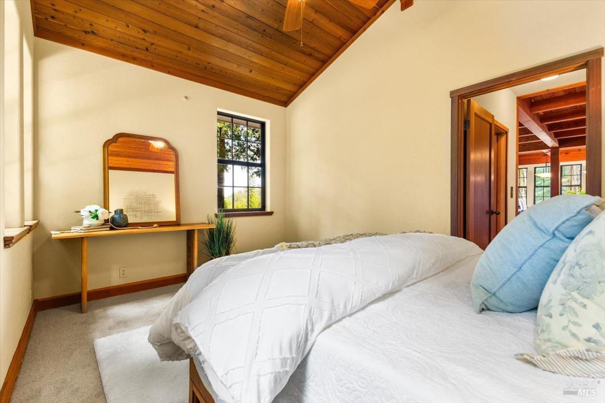 Detail Gallery Image 19 of 72 For 12076 Cloud Ridge Rd, Healdsburg,  CA 95448 - 6 Beds | 4 Baths