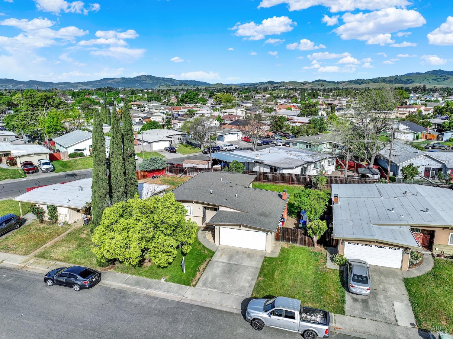 Detail Gallery Image 3 of 58 For 606 E Tennessee St, Fairfield,  CA 94533 - 3 Beds | 2 Baths