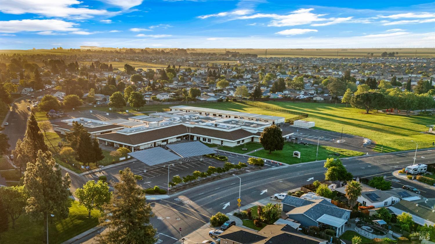 Detail Gallery Image 33 of 36 For 182 Fairview Dr, Vacaville,  CA 95687 - 3 Beds | 2 Baths